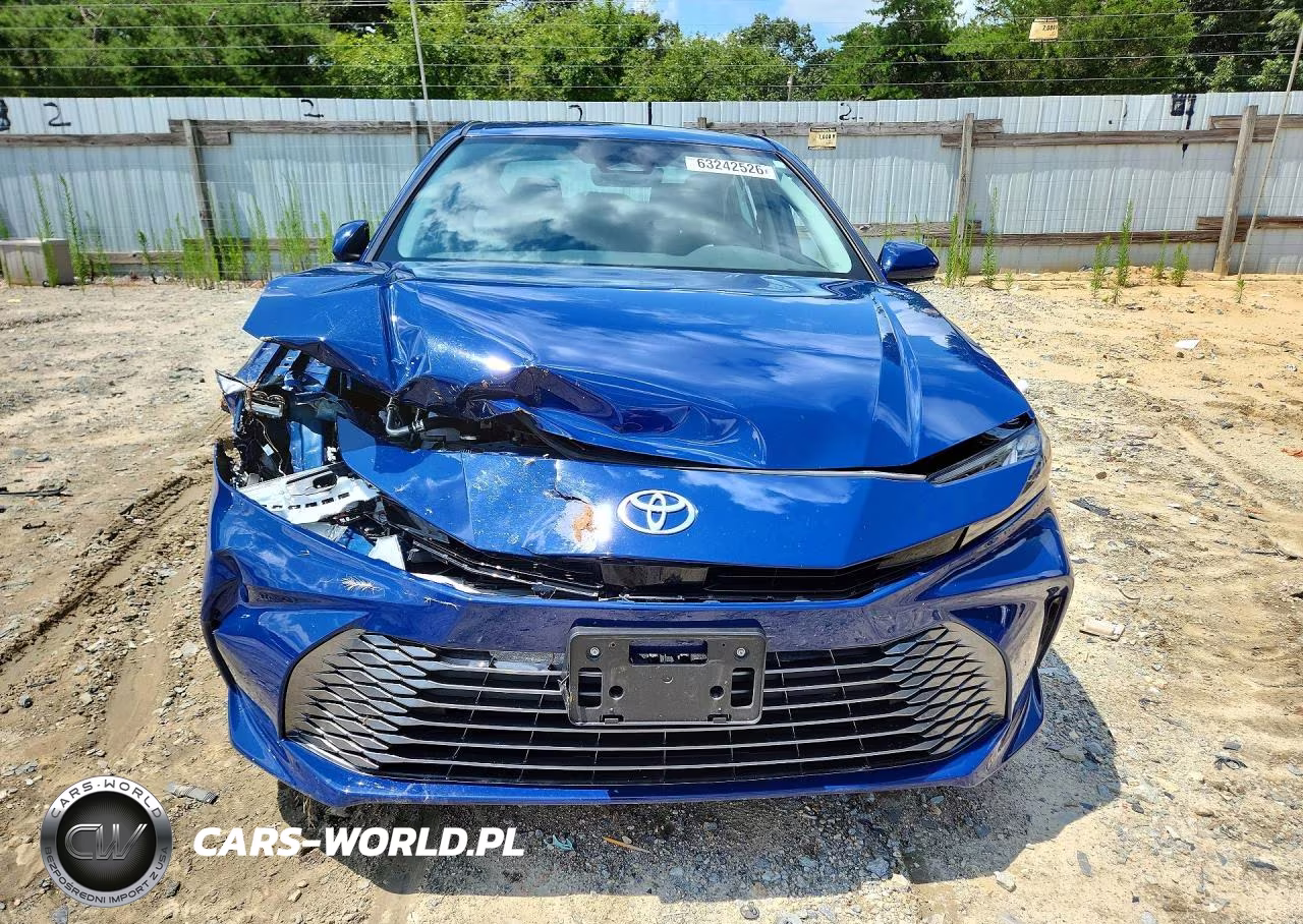2026 Toyota Camry Xle VIN:4T1DAACKXTU275661 - 5