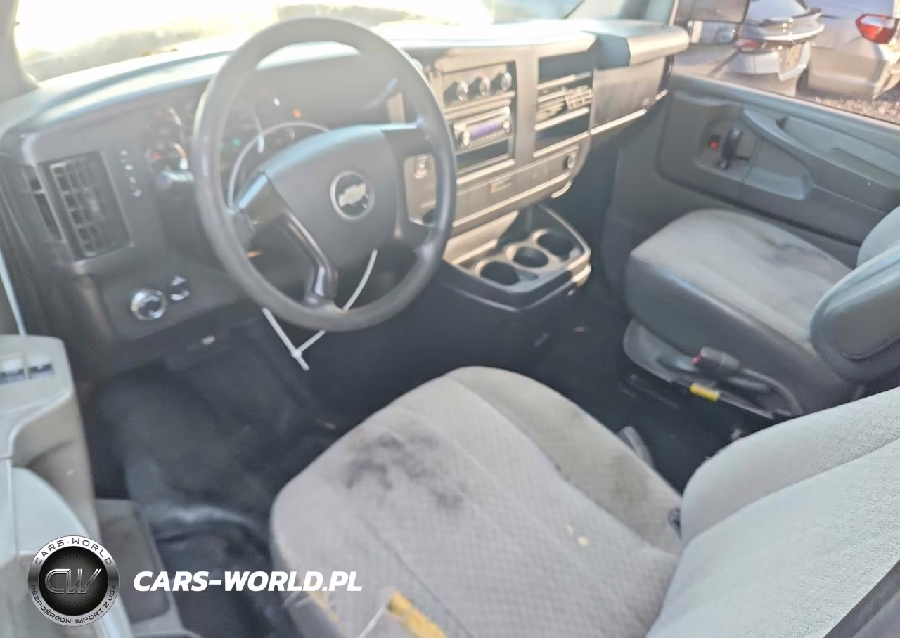 2010 Chevrolet Express G1500 VIN:1GCUGADX7A1138740 - 8