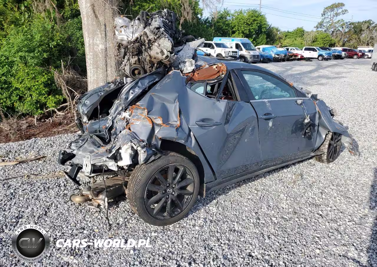 2024 Mazda 3 Preferred VIN:JM1BPBLM2R1707154 - 3