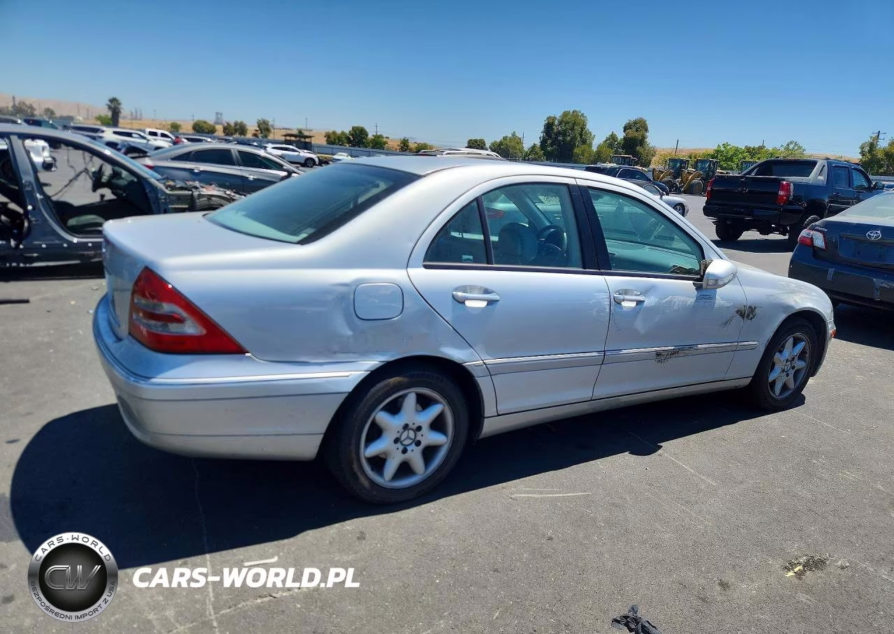 2004 Mercedes-Benz C 240 VIN:WDBRF61J14F554570 - 3