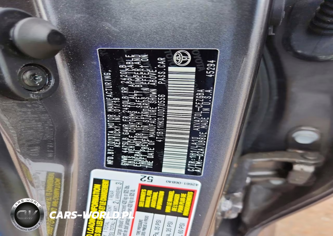 2018 Toyota Camry L VIN:4T1B11HK0JU070556 - 12