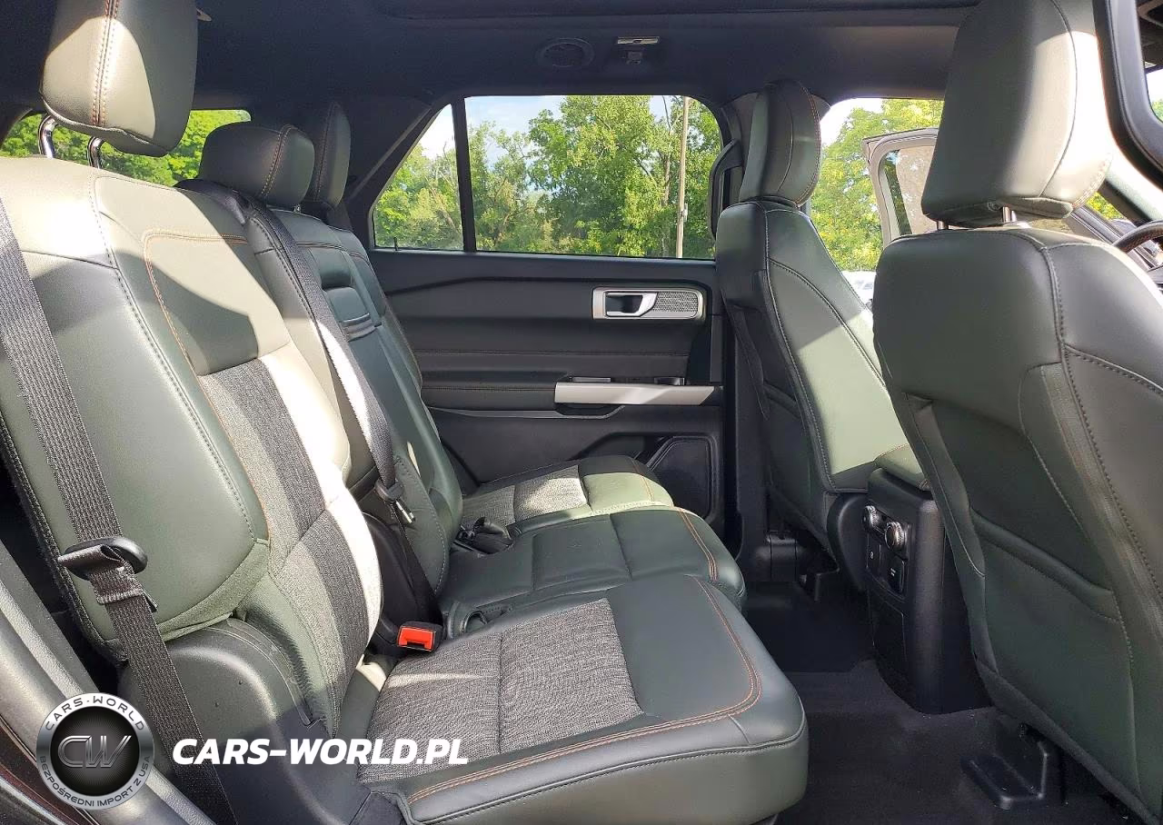 2023 Ford Explorer Timberline VIN:1FMSK8JHXPGC34469 - 11
