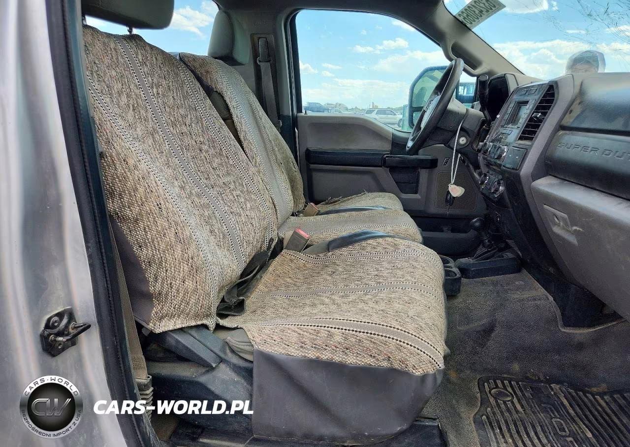 2017 Ford F250 Super Duty VIN:1FTBF2B66HEF37278 - 10