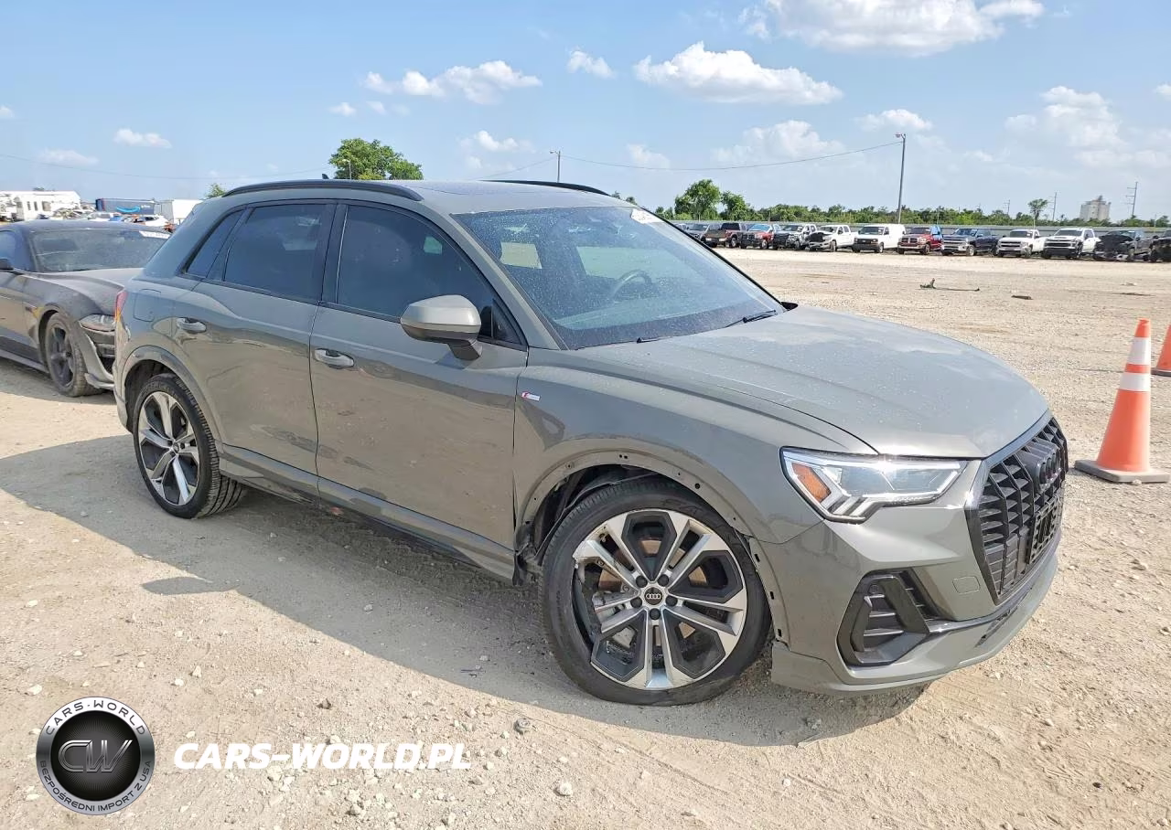 2022 Audi Q3 Premium Plus S Line 45 VIN:WA1EECF32N1141173 - 4