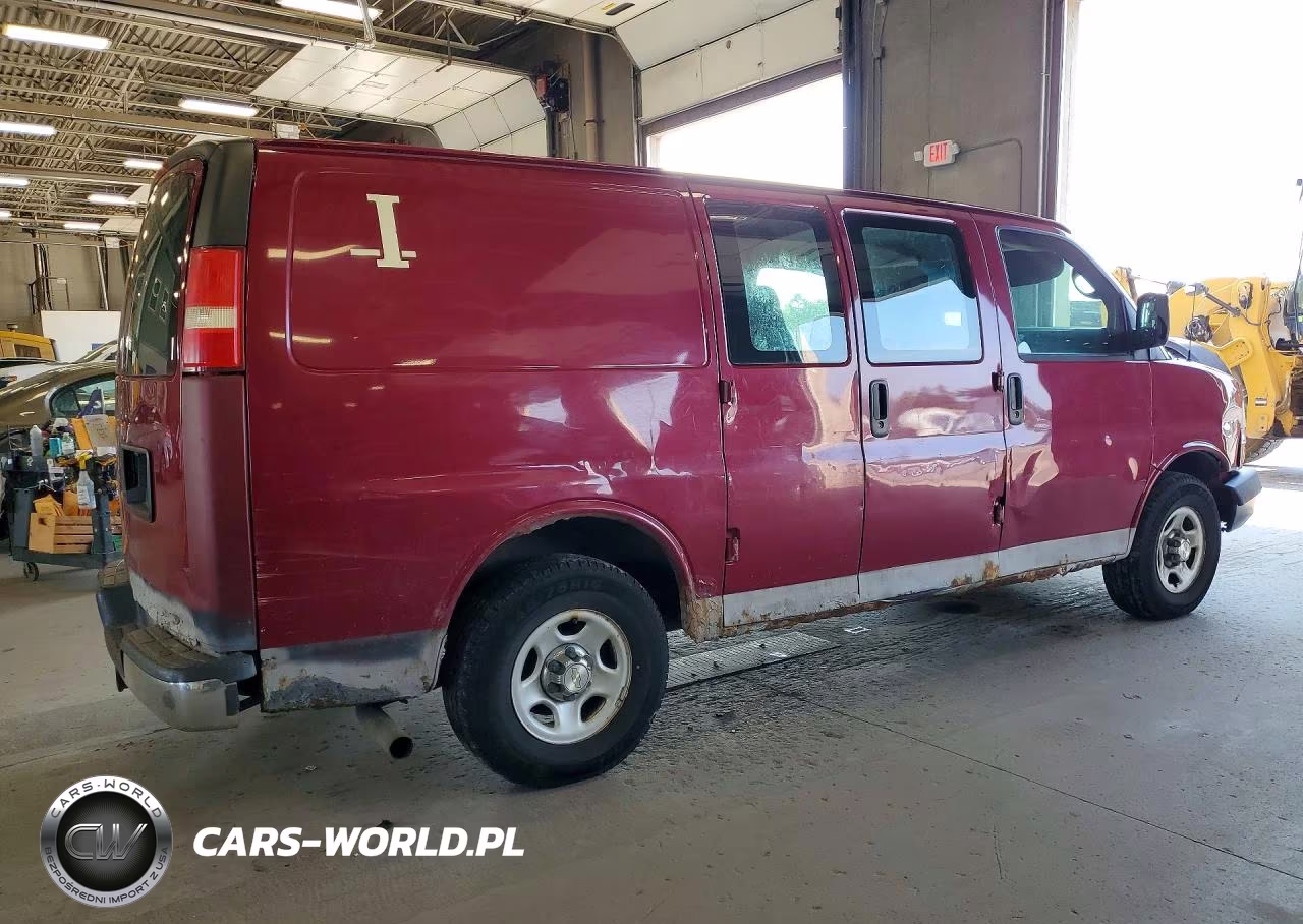 2007 Chevrolet Express G1500 VIN:1GCFG15T471170302 - 3