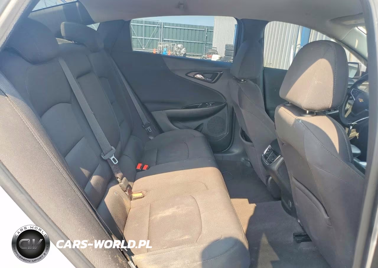 2018 Chevrolet Malibu Lt VIN:1G1ZD5ST0JF141089 - 10