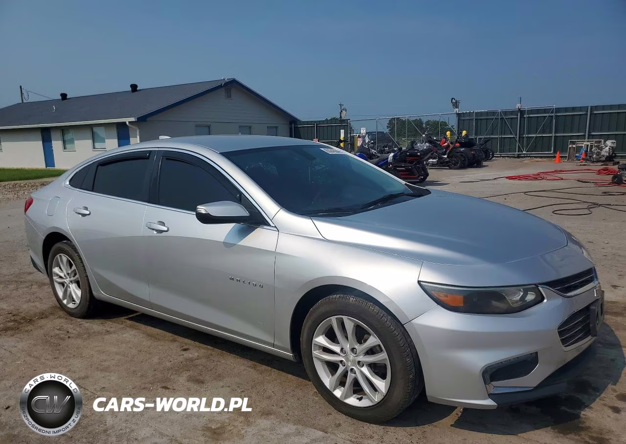 2018 Chevrolet Malibu Lt VIN:1G1ZD5ST0JF141089 - 4
