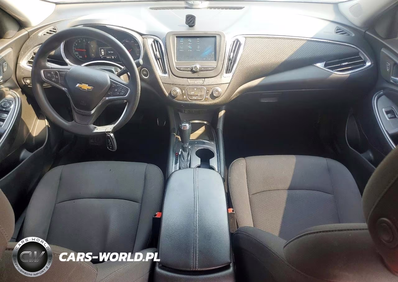 2018 Chevrolet Malibu Lt VIN:1G1ZD5ST0JF141089 - 8