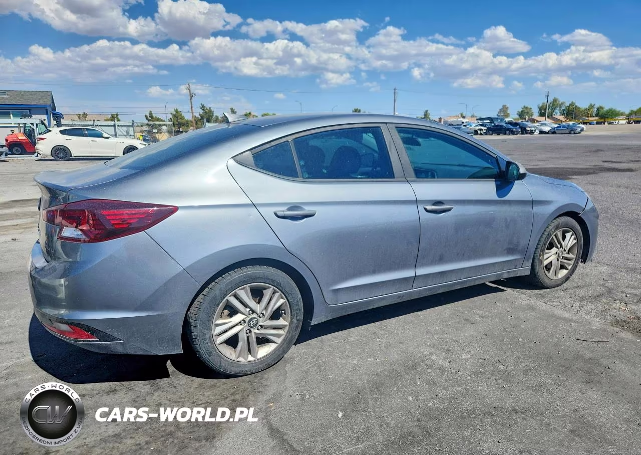 2019 Hyundai Elantra Sel VIN:KMHD84LFXKU836293 - 3