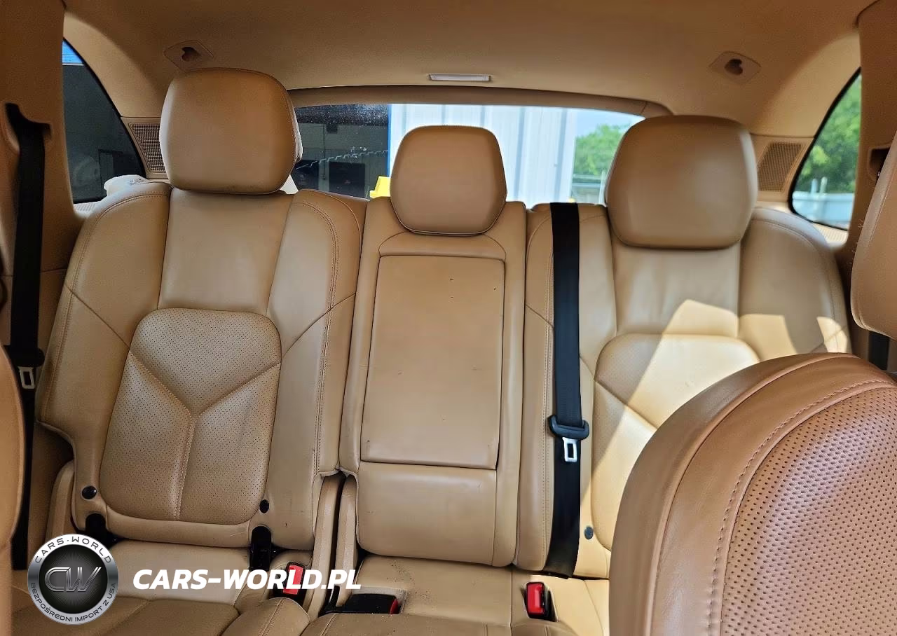 2013 Porsche Cayenne VIN:WP1AA2A26DLA00648 - 10