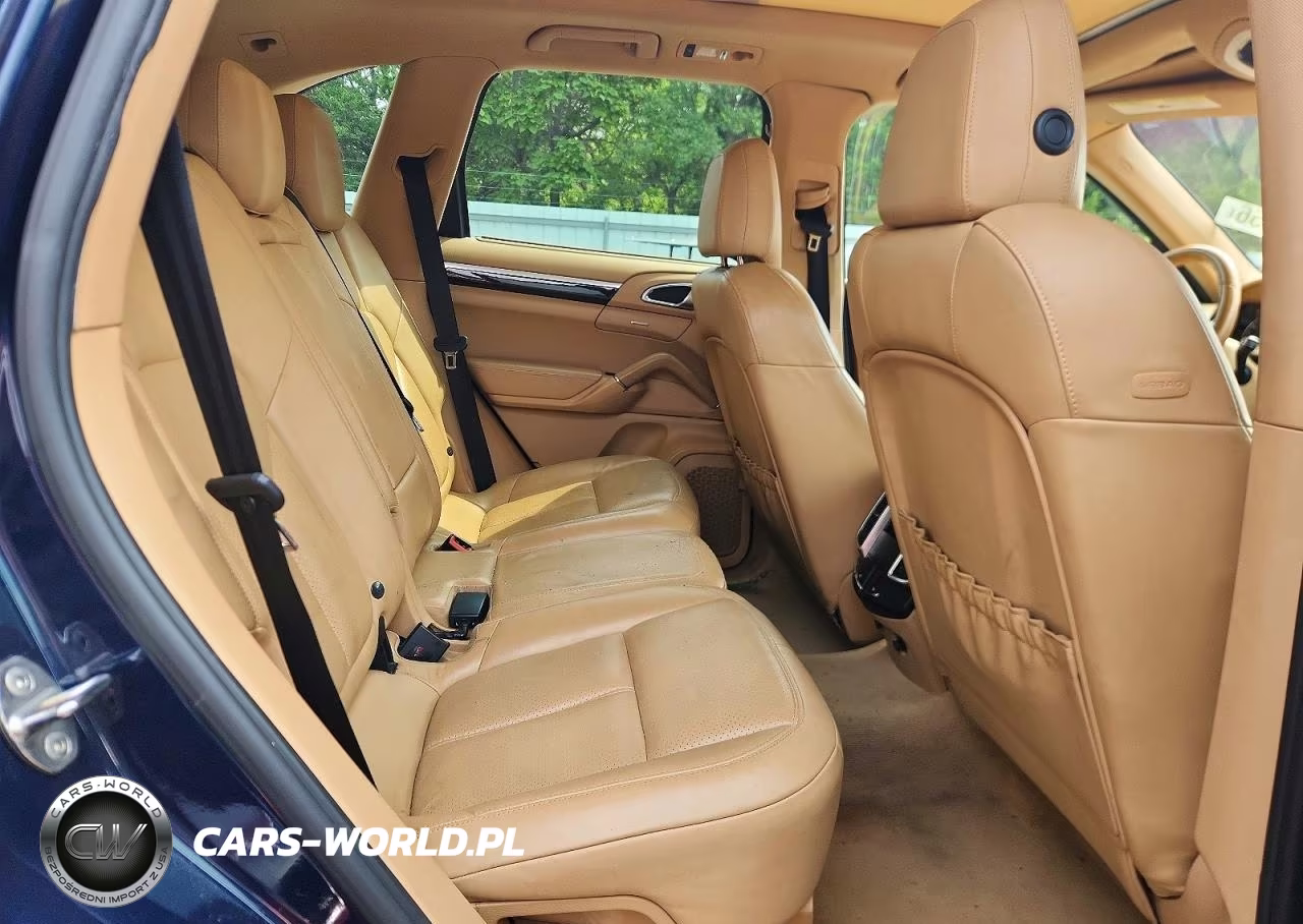 2013 Porsche Cayenne VIN:WP1AA2A26DLA00648 - 11