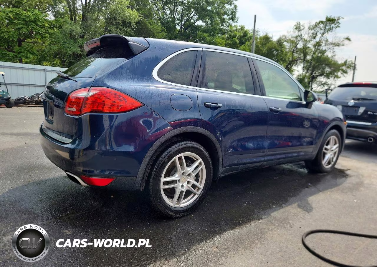 2013 Porsche Cayenne VIN:WP1AA2A26DLA00648 - 3