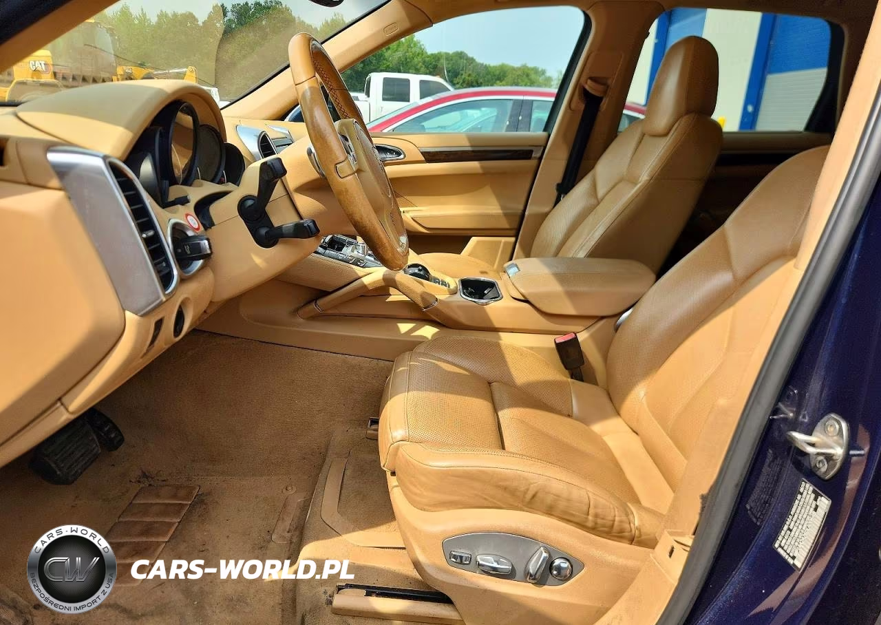 2013 Porsche Cayenne VIN:WP1AA2A26DLA00648 - 7