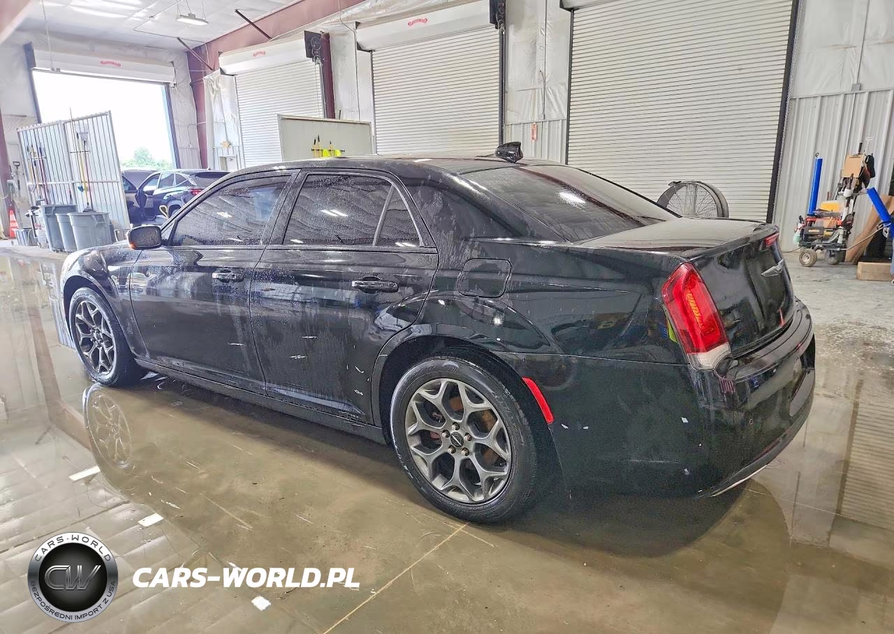 2018 Chrysler 300 S VIN:2C3CCAGG2JH321195 - 2