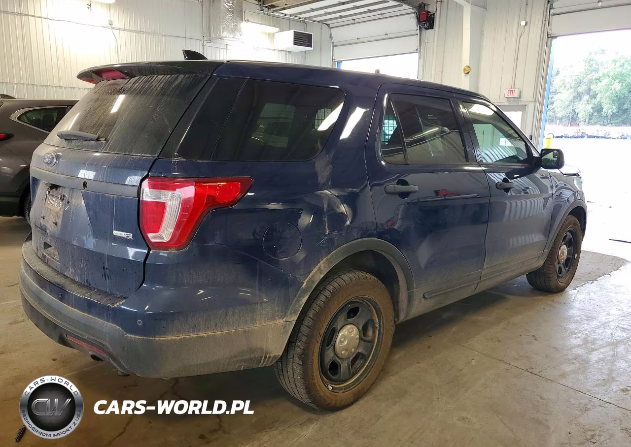 2017 Ford Explorer Police Interceptor VIN:1FM5K8AR1HGA63649 - 3