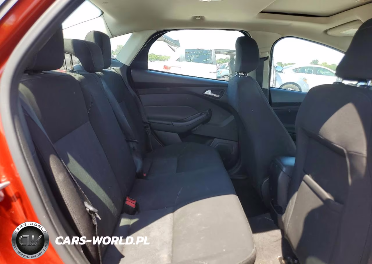 2018 Ford Focus Sel VIN:1FADP3H2XJL291407 - 10