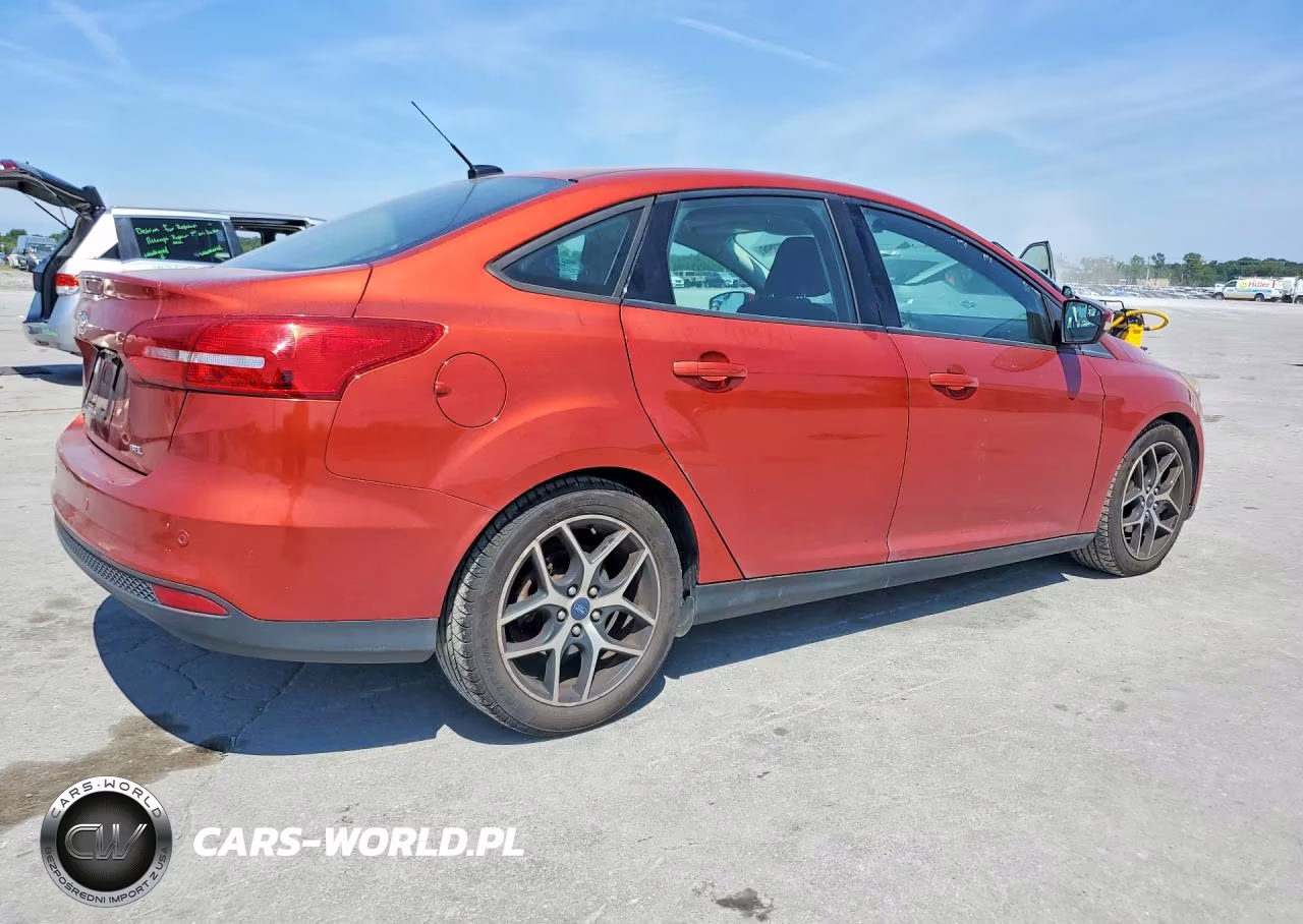 2018 Ford Focus Sel VIN:1FADP3H2XJL291407 - 3
