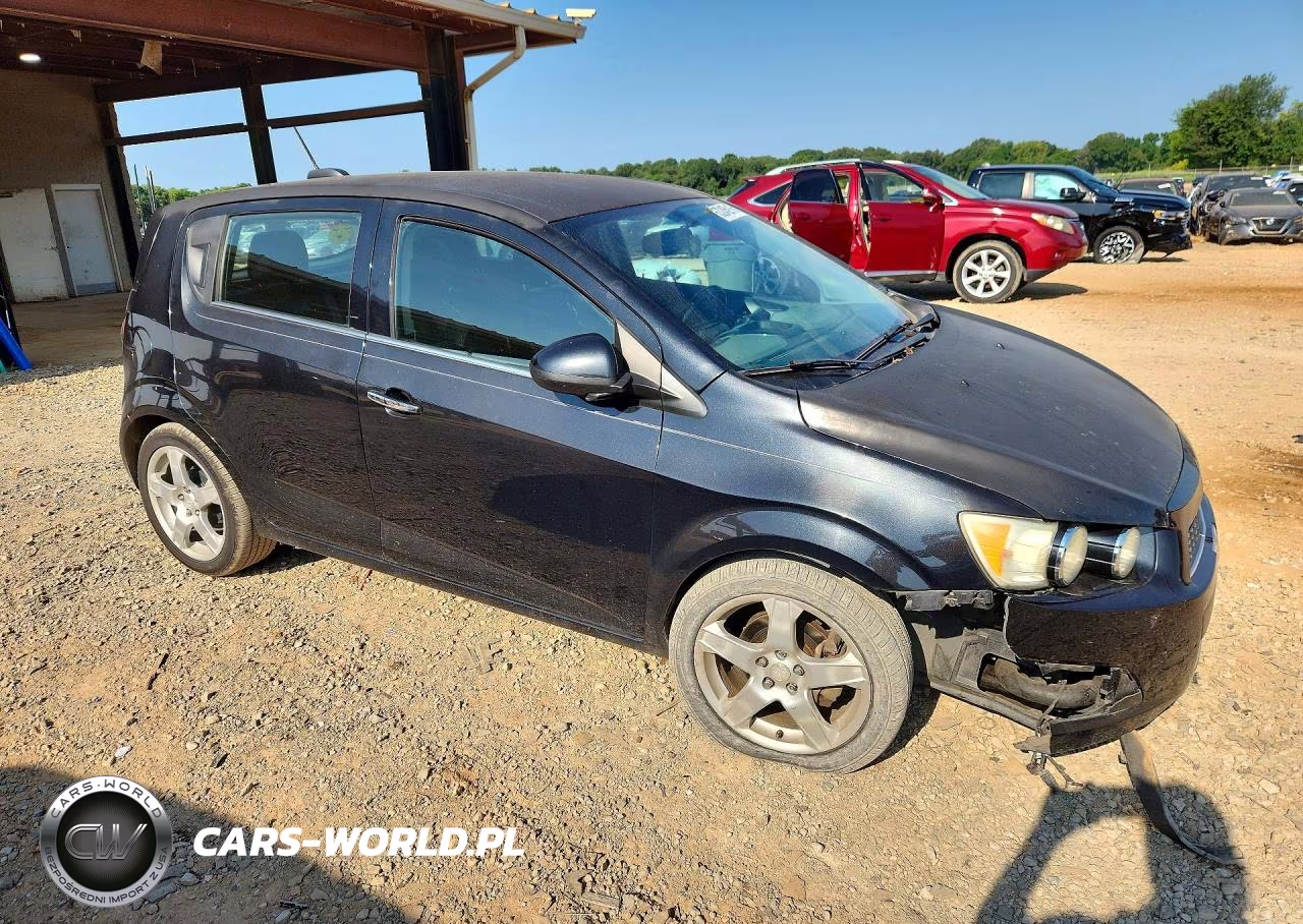 2015 Chevrolet Sonic Ltz VIN:1G1JE6SB0F4103288 - 4