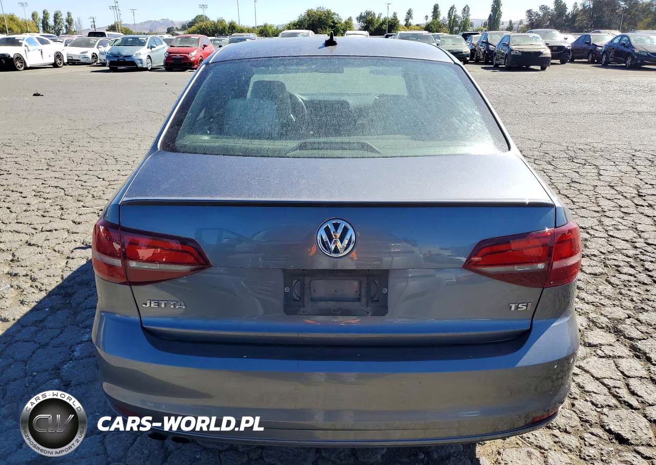 2016 Volkswagen Jetta Sport VIN:3VWD17AJ8GM401038 - 6