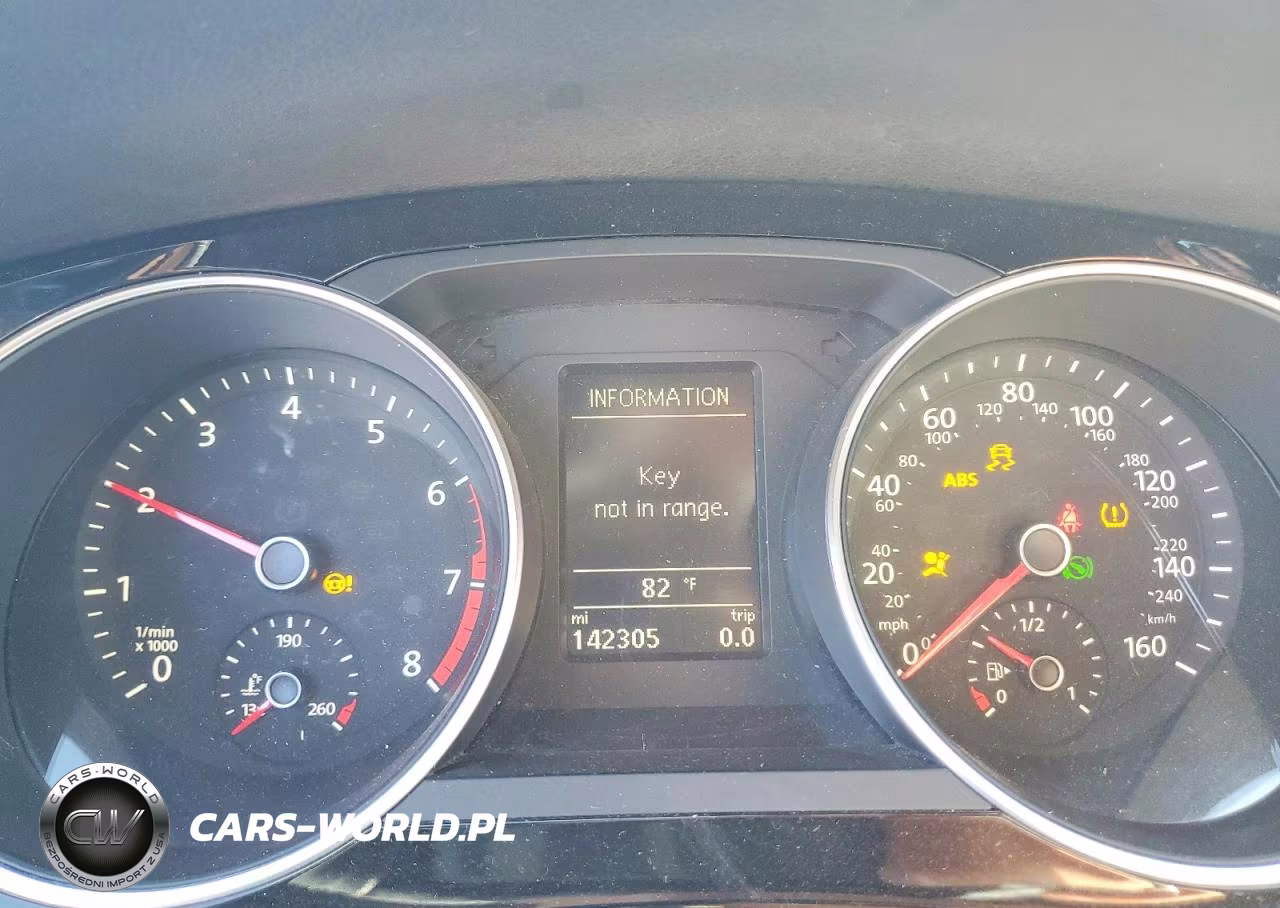 2016 Volkswagen Jetta Sport VIN:3VWD17AJ8GM401038 - 9