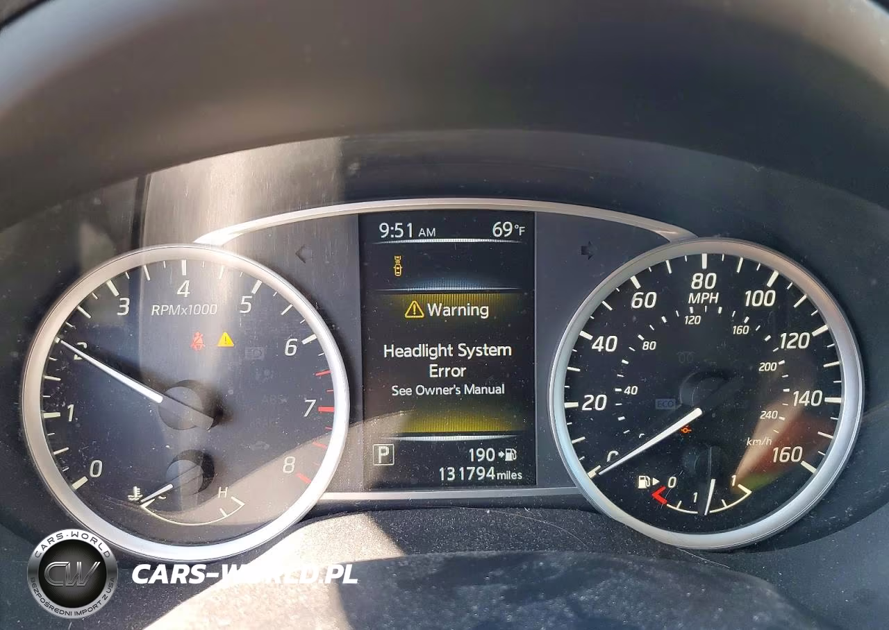 2018 Nissan Sentra Sr VIN:3N1AB7AP7JY339657 - 9