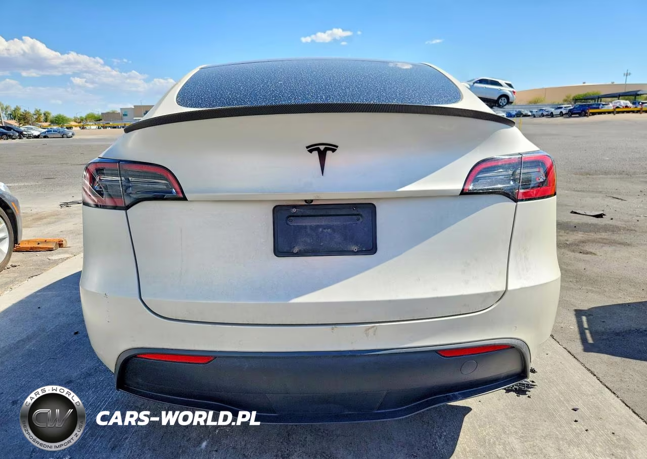 2022 Tesla Model Y VIN:7SAYGDEF6NF337545 - 6