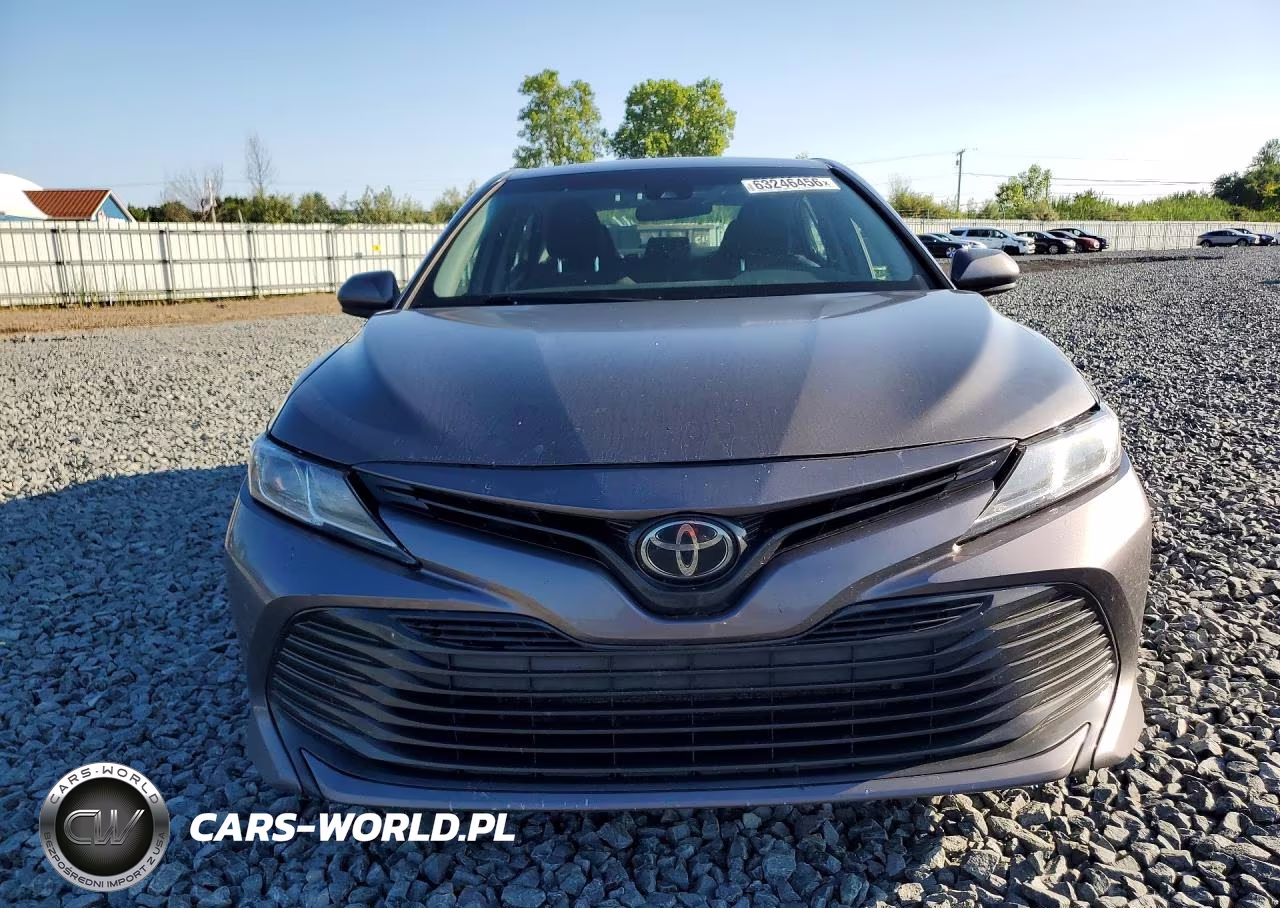 2020 Toyota Camry Le VIN:4T1C11AK3LU863559 - 5