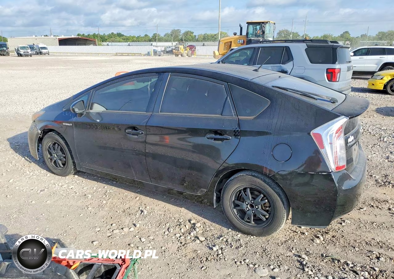 2015 Toyota Prius Two VIN:JTDKN3DU4F1929703 - 2