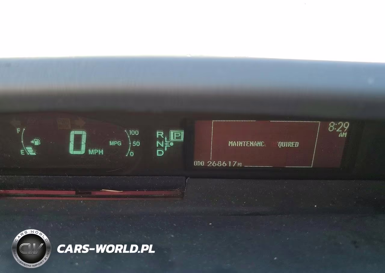 2015 Toyota Prius Two VIN:JTDKN3DU4F1929703 - 9
