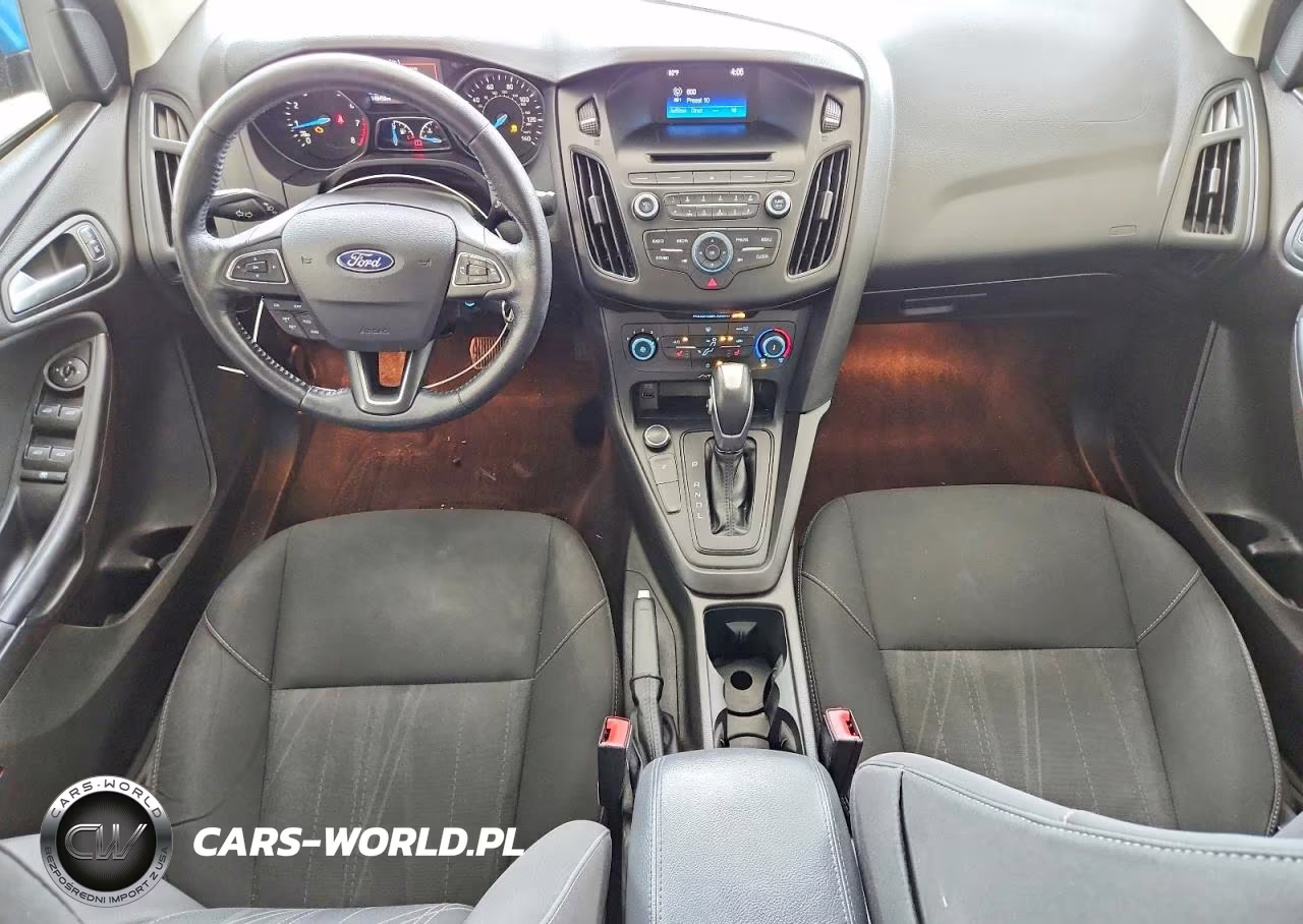 2016 Ford Focus Se VIN:1FADP3F25GL372584 - 8