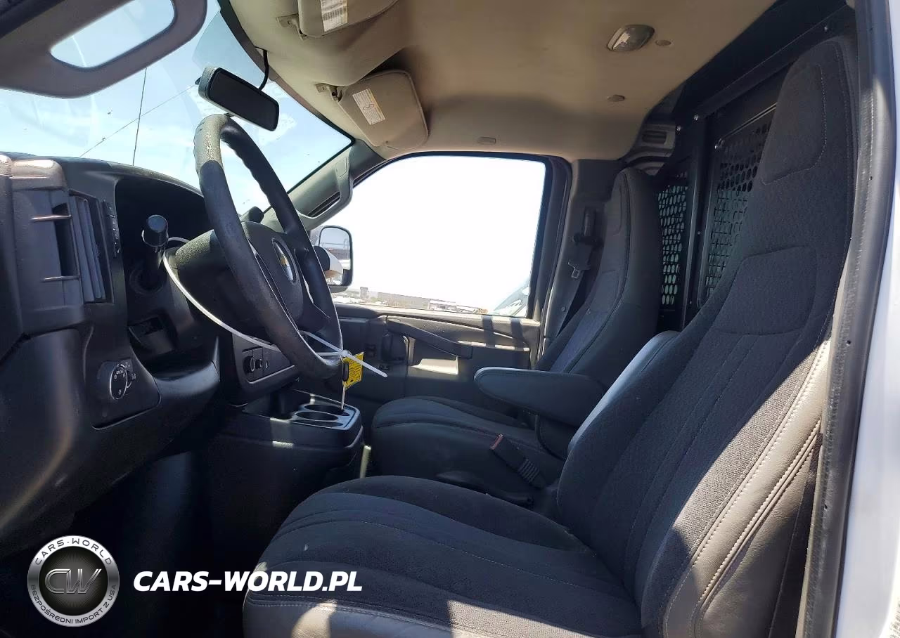 2019 Chevrolet Express G2500 VIN:1GCWGAFG8K1341000 - 7