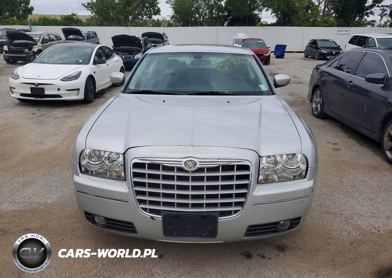 2009 Chrysler 300 Touring VIN:2C3KA53V39H574518 - 5