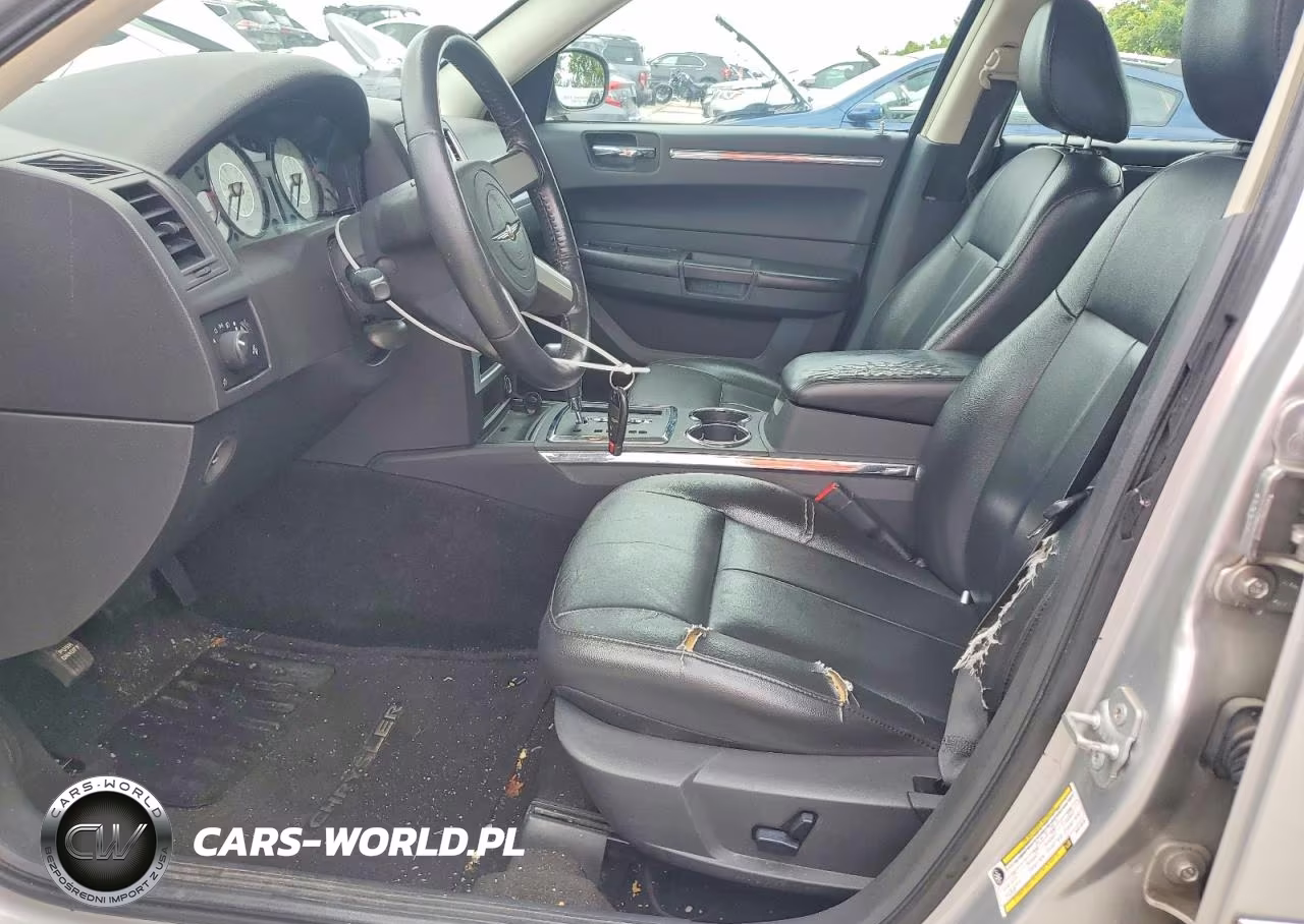 2009 Chrysler 300 Touring VIN:2C3KA53V39H574518 - 7
