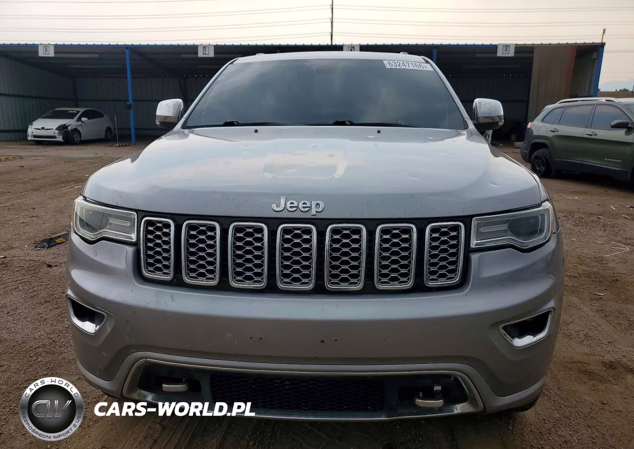 2017 Jeep Grand Cherokee Overland VIN:1C4RJFCGXHC624415 - 5