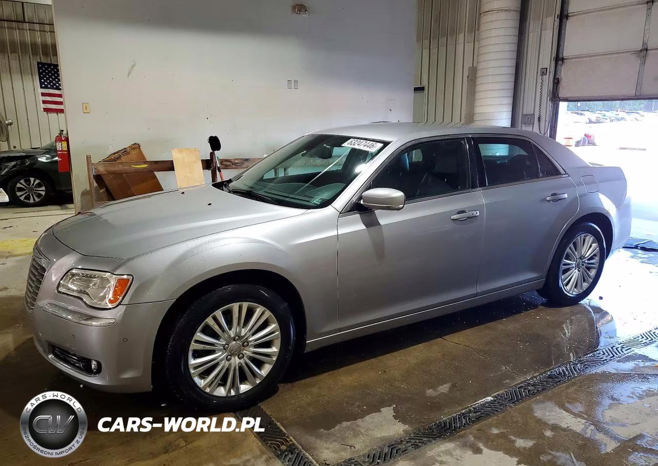 2014 Chrysler 300 – zdjęcie 1 z 12