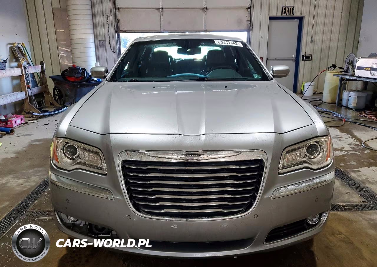 2014 Chrysler 300 VIN:2C3CCARG5EH136514 - 5