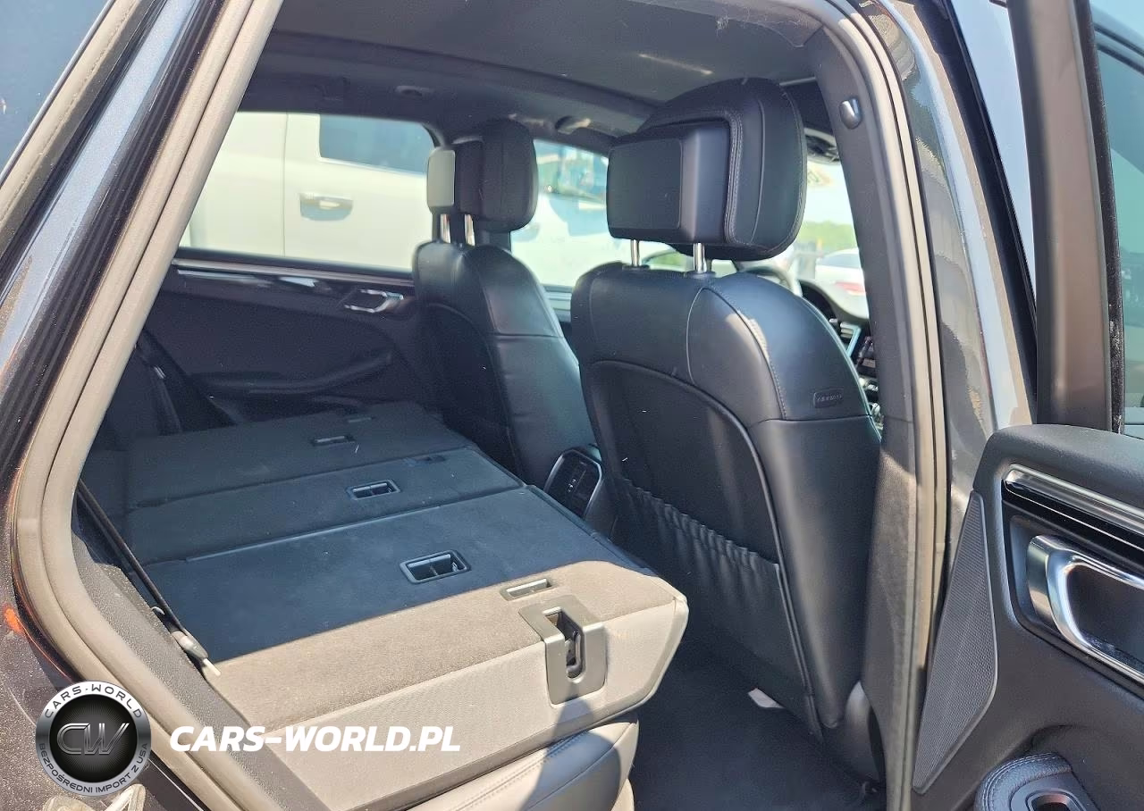 2020 Porsche Macan VIN:WP1AA2A55LLB10406 - 11