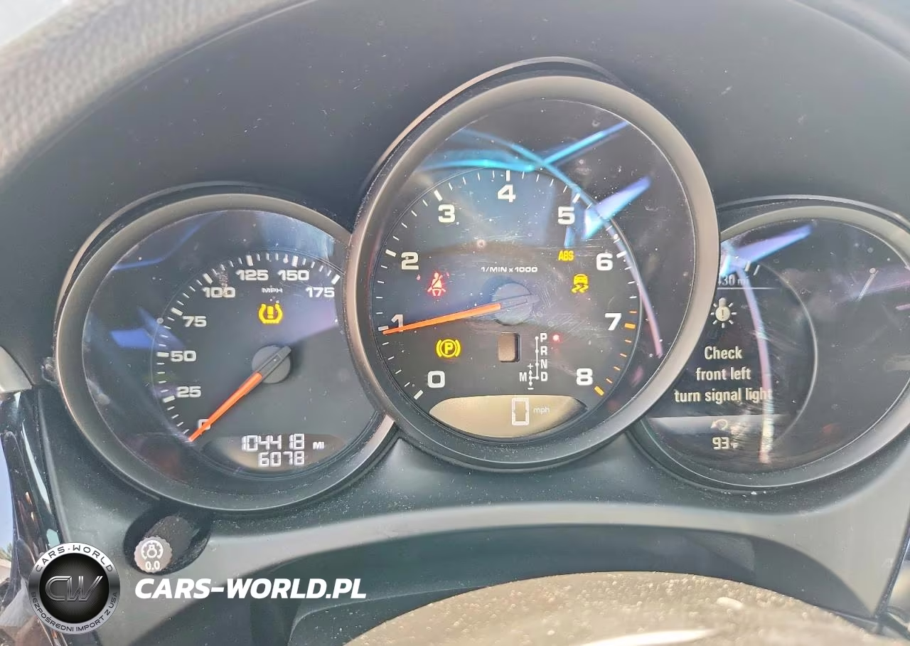 2020 Porsche Macan VIN:WP1AA2A55LLB10406 - 9