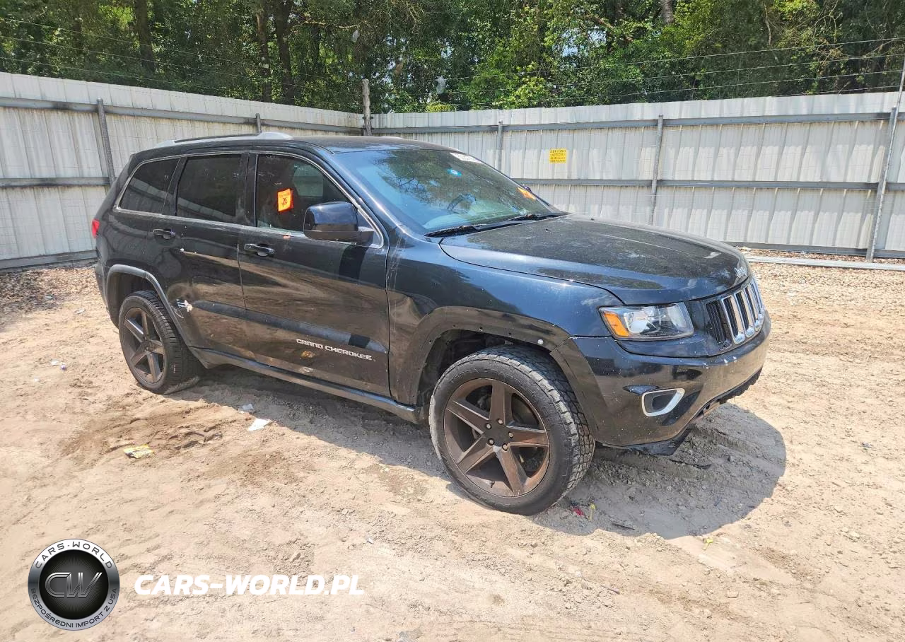 2015 Jeep Grand Cherokee Laredo VIN:1C4RJEAG6FC152918 - 4