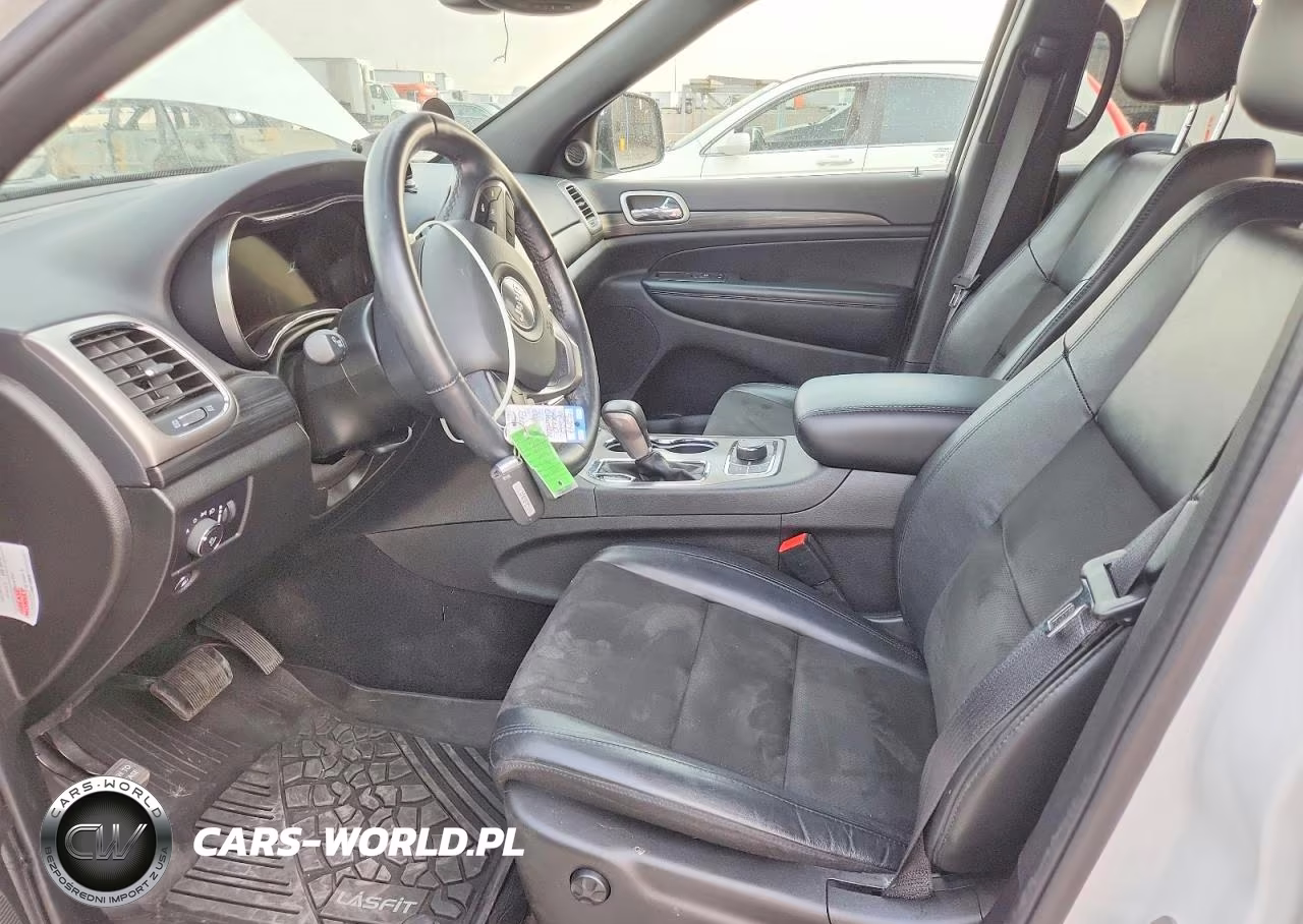 2022 Jeep Grand Cherokee Laredo E VIN:1C4RJFAG3NC113739 - 7