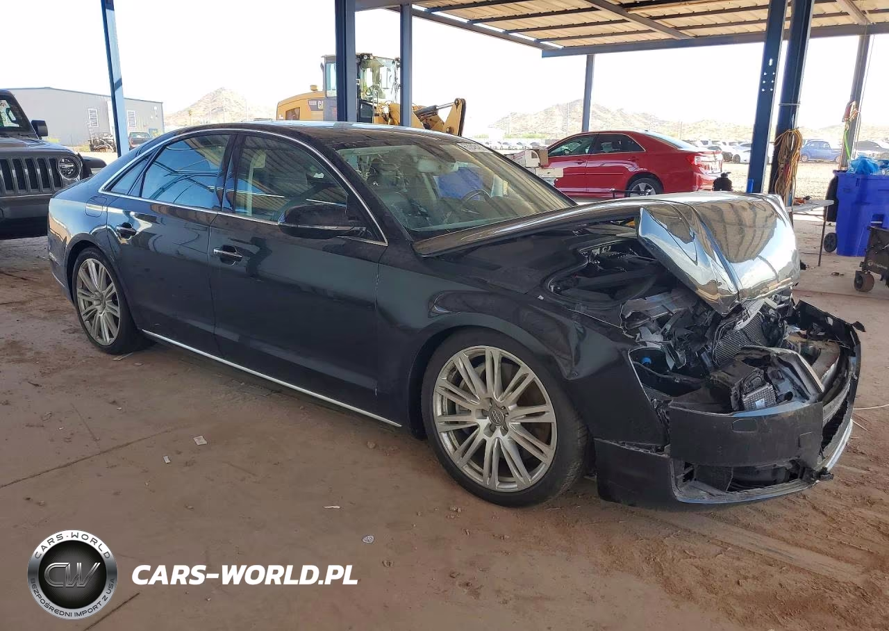 2015 Audi A8 Quattro VIN:WAUJGAFD7FN013899 - 4