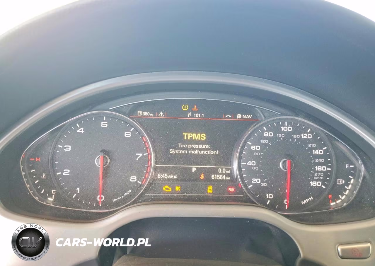 2015 Audi A8 Quattro VIN:WAUJGAFD7FN013899 - 9