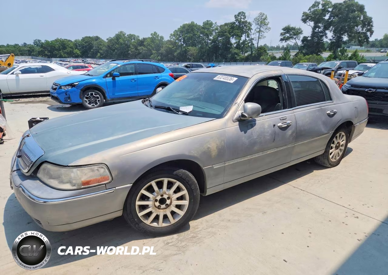 2009 Lincoln Town Car Signature Limited – zdjęcie 1 z 12