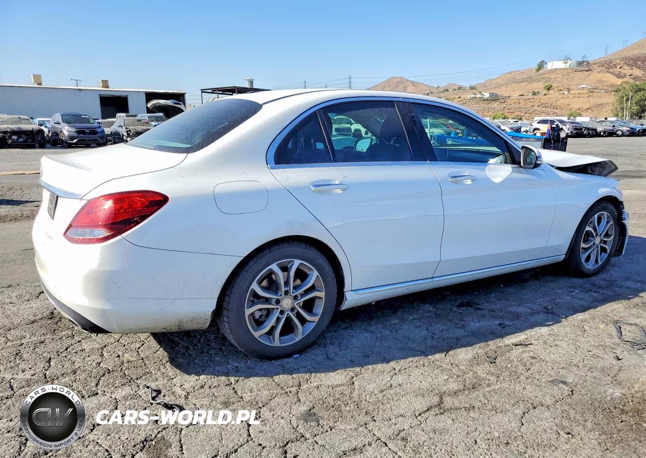 2016 Mercedes-Benz C VIN:55SWF4JB1GU163234 - 3