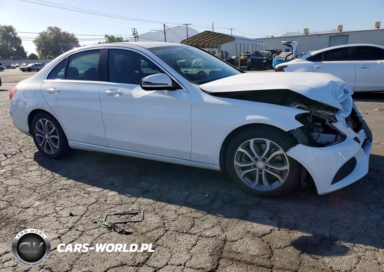 2016 Mercedes-Benz C VIN:55SWF4JB1GU163234 - 4