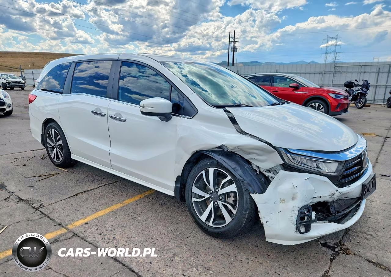 2023 Honda Odyssey Touring VIN:5FNRL6H83PB036045 - 4