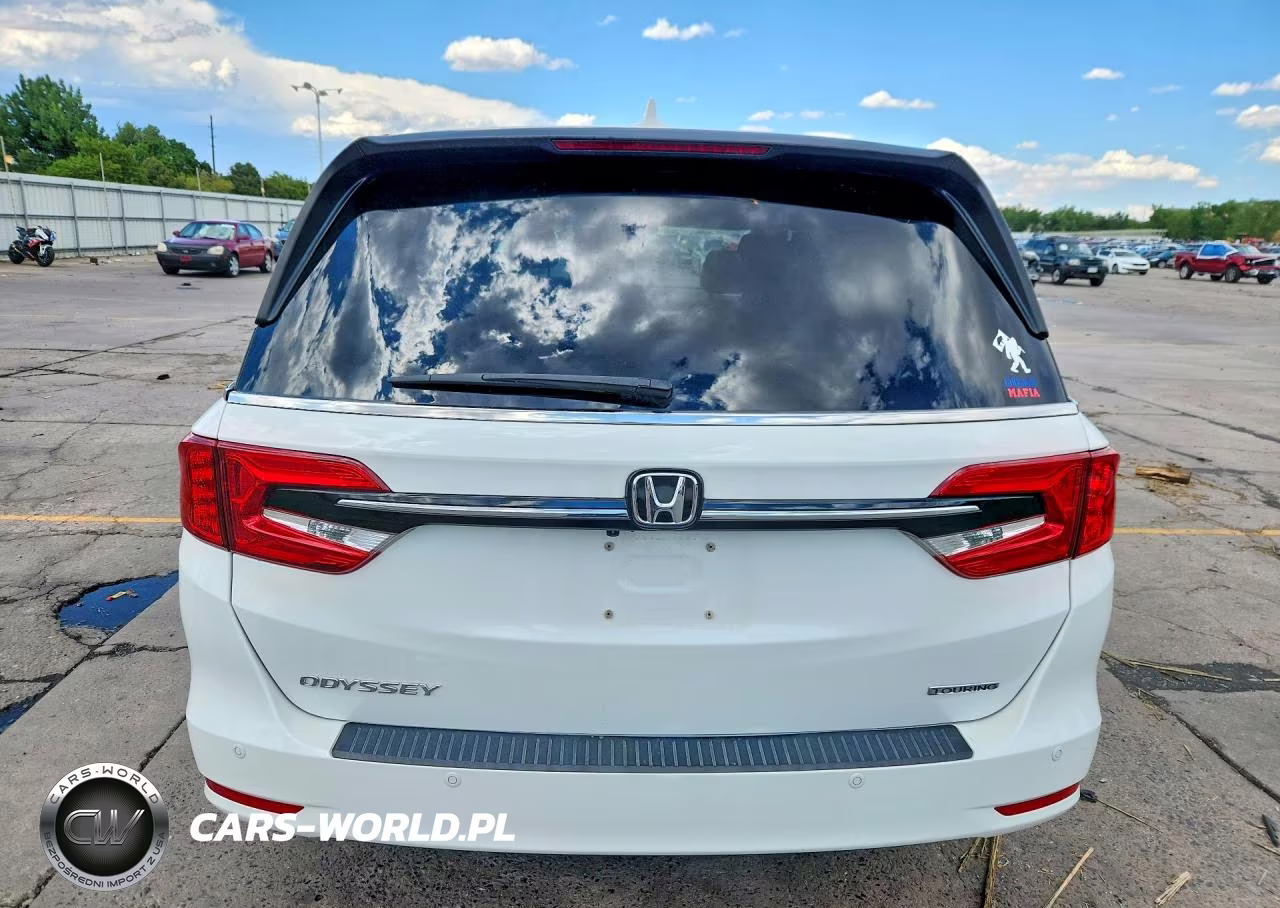 2023 Honda Odyssey Touring VIN:5FNRL6H83PB036045 - 6