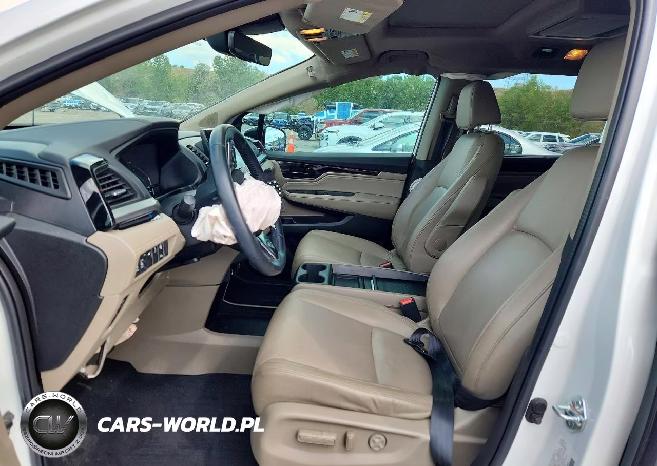 2023 Honda Odyssey Touring VIN:5FNRL6H83PB036045 - 7