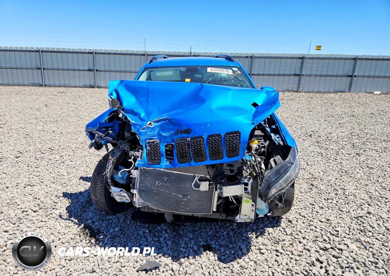 2020 Jeep Cherokee Latitude Plus VIN:1C4PJMLB3LD559555 - 5