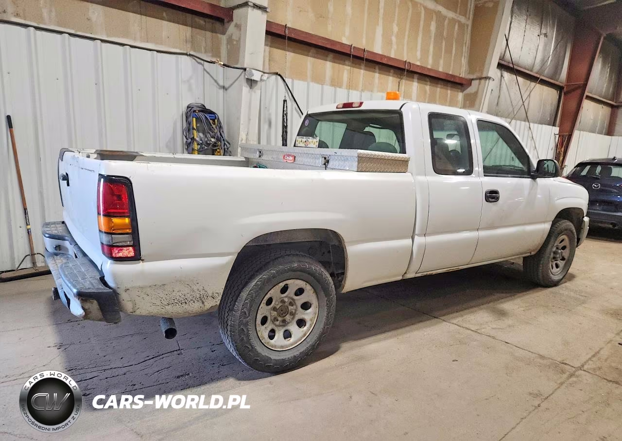 2006 GMC New Sierra K1500 VIN:2GTEK19V061102206 - 3